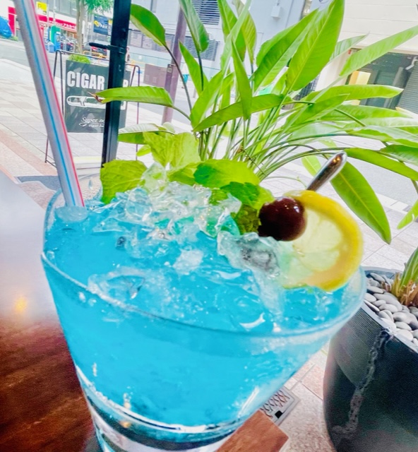 ブルーハワイ(Blue Hawaii) | シガーバースーペルノーバ淀屋橋店 最新情報